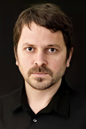 Actor Atilla Karagöz in Kalbim Egede Kaldi