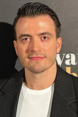Actor Alper Haliloğlu in Evlilik Güzeldir