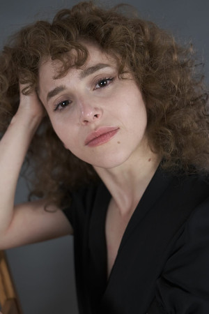 Actor Azra Sare in Sevdan Bir Ateş
