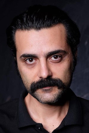 Actor Ercan Özdal in Dila Hanim