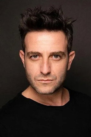 Actor Lemi Filozof in Kalbim Egede Kaldi