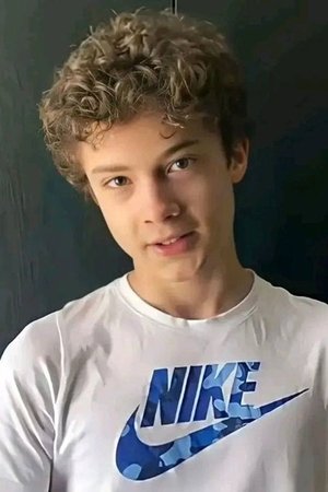 Actor Çağan Efe Ak in Daha 17
